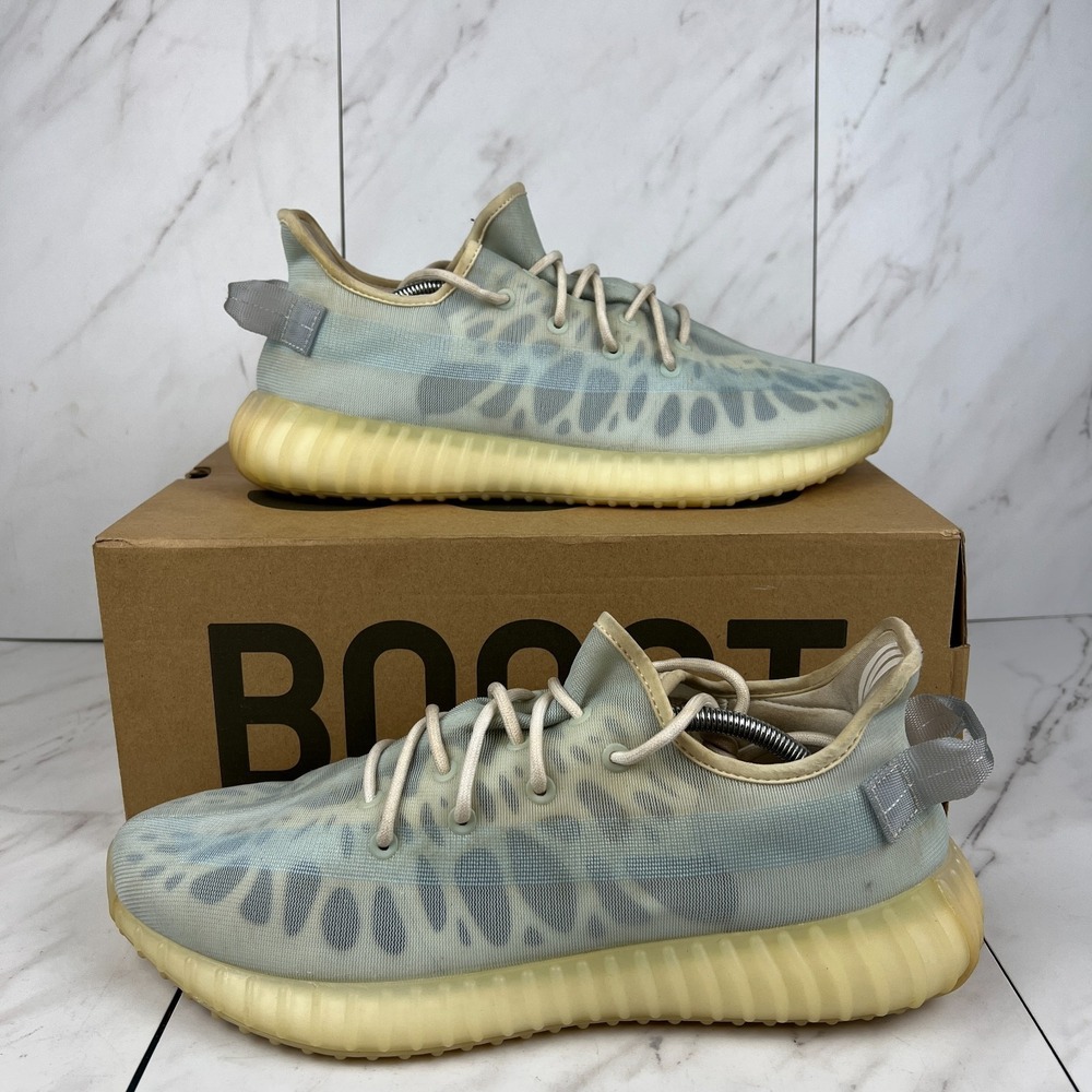 Adidas Yeezy Boost 350 V2 Mono Ice Mens Size 12.5 Blue Sneakers Shoes GW2869